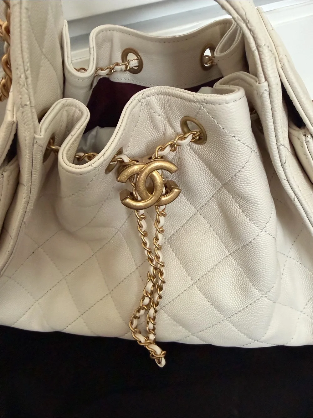 CHANEL 25 Cream Quilted Drawstring Shoulder Bag with Gold Hardware